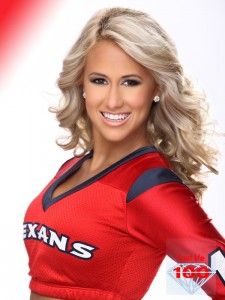 The NFL's Most Beautiful Cheerleader - Lauren (photo via The Fast Show Life)