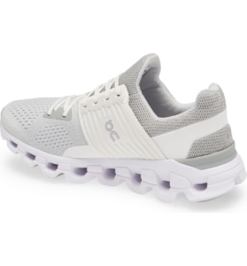 Running HIIT Shoes in white